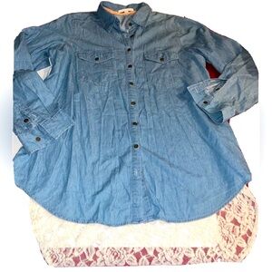 XL hint of mint BLUE Jean shirt white LACE BACK Chambray Oversized button up XL